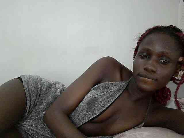Modelo: cutemona