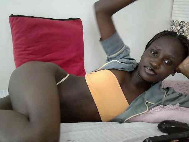 cutemona webcam