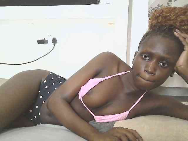 Modelo: cutemona