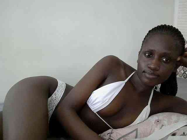 Modelo: cutemona