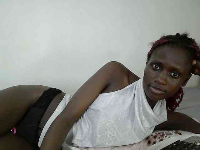 Modelo: cutemona