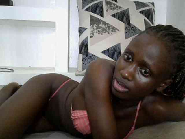cutemona webcam