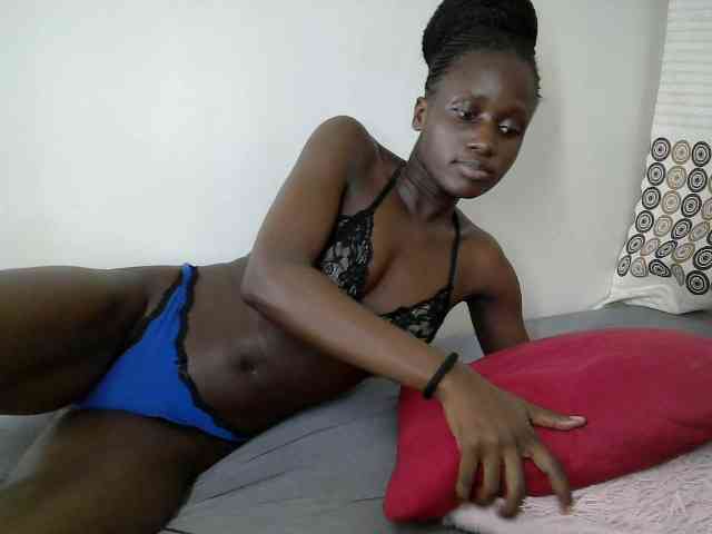 Modelo: cutemona