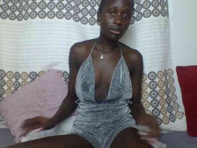 Modelo: cutemona