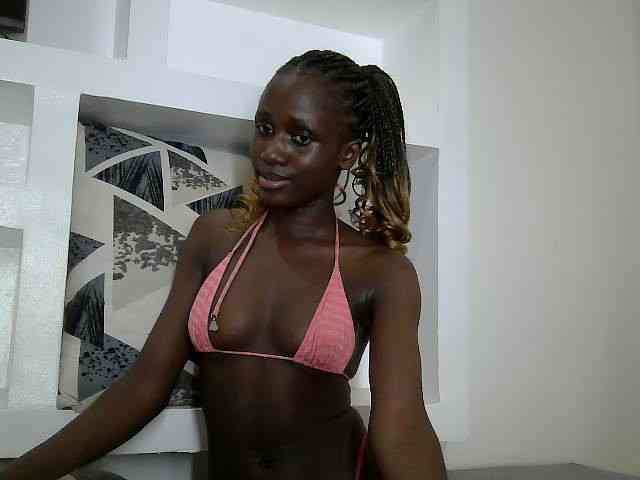 Modelo: cutemona