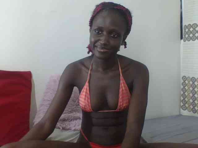 Modelo: cutemona