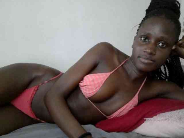 Modelo: cutemona