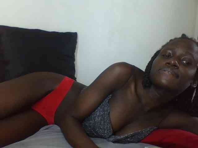 Modelo: cutemona