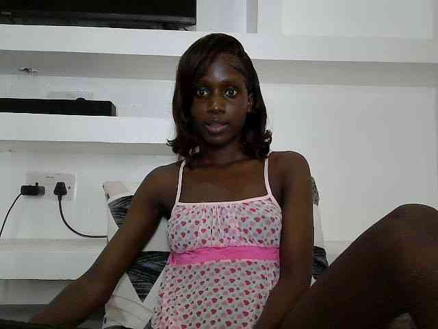 Modelo: cutemona
