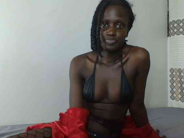 Modelo: cutemona