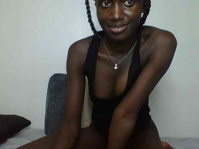 Modelo: cutemona