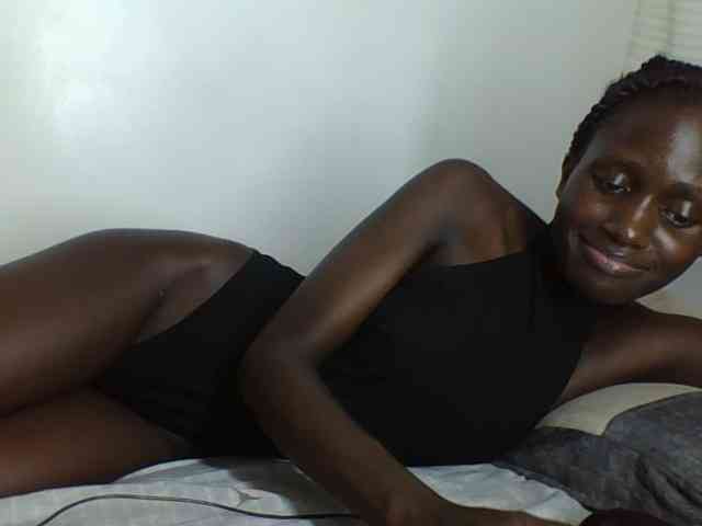 Modelo: cutemona