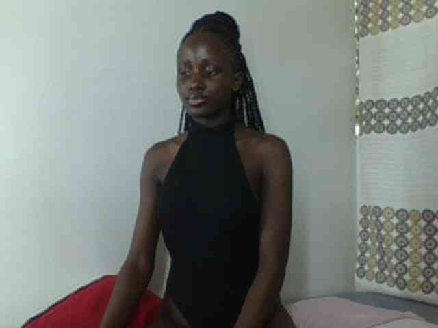 cutemona webcam