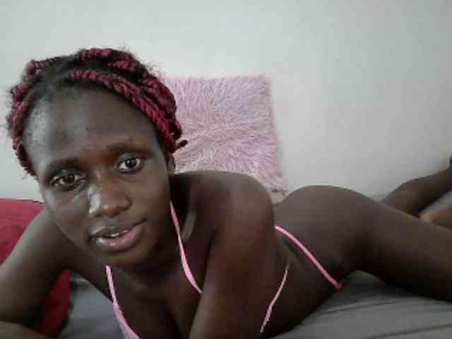 Modelo: cutemona