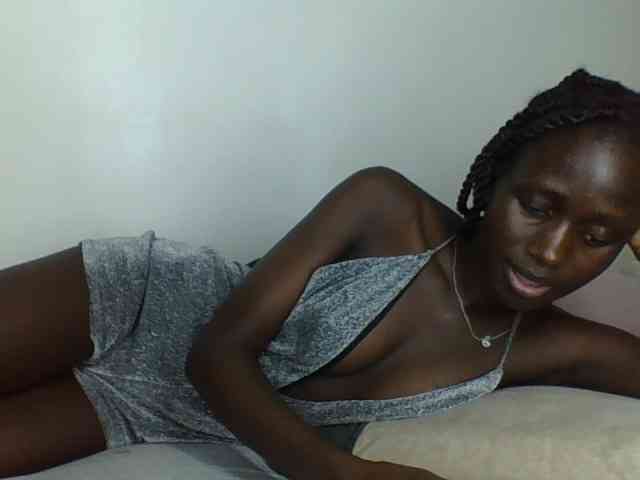 cutemona webcam