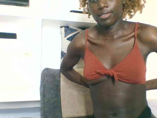 Modelo: cutemona
