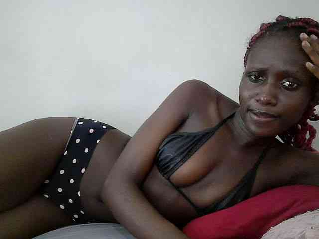 Modelo: cutemona