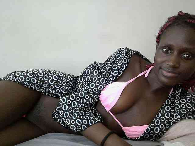 Modelo: cutemona
