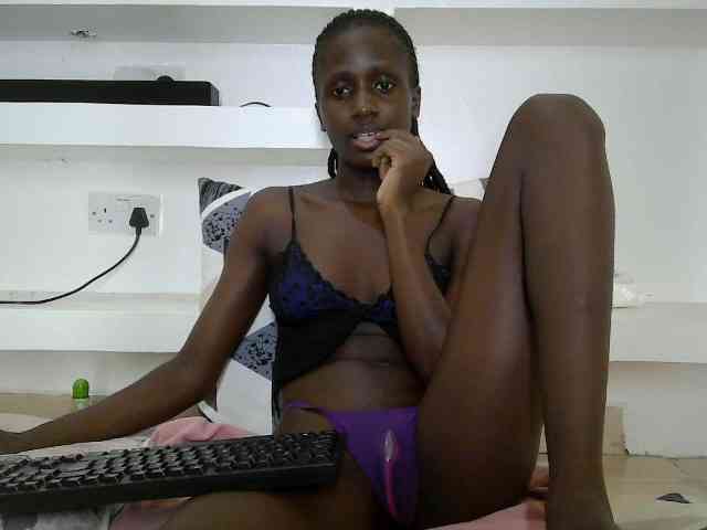 Modelo: cutemona