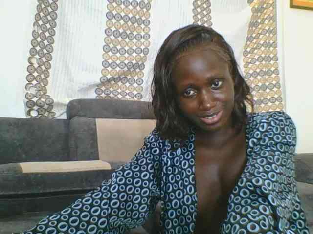 cutemona webcam