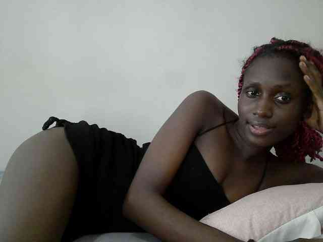 Modelo: cutemona