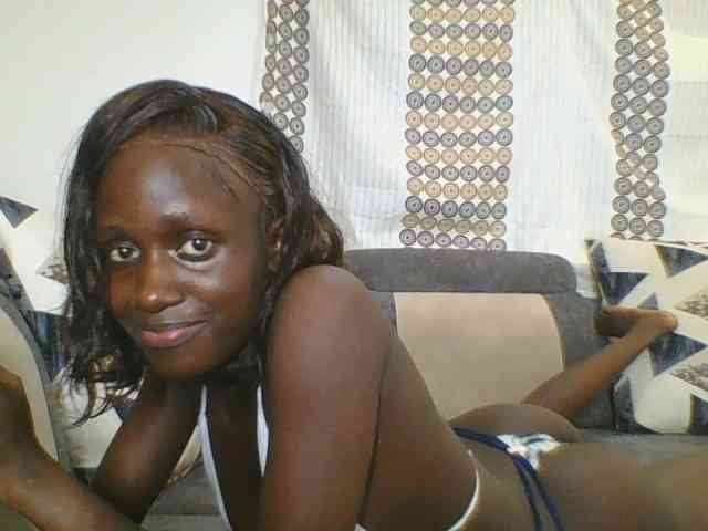 cutemona webcam