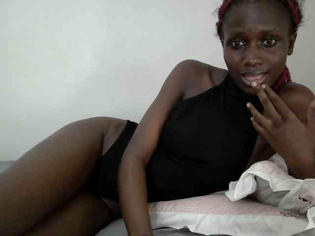 Modelo: cutemona