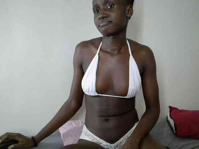 Modelo: cutemona