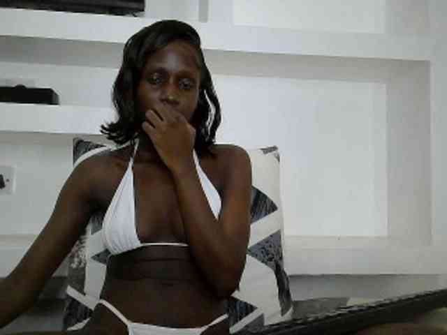 Modelo: cutemona