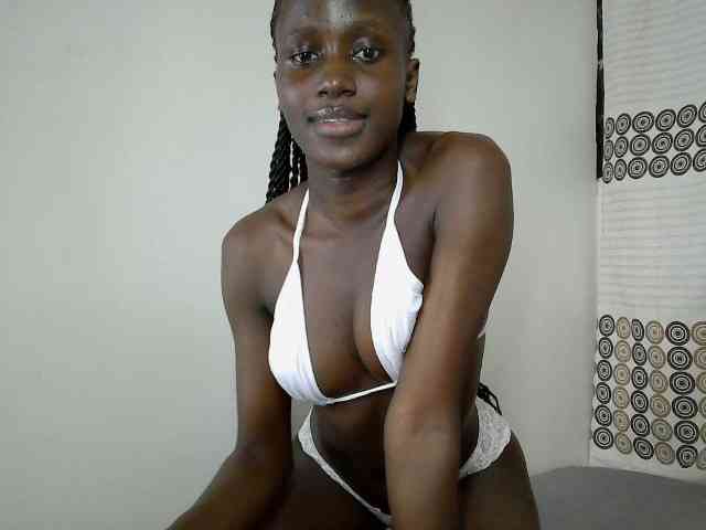 Modelo: cutemona