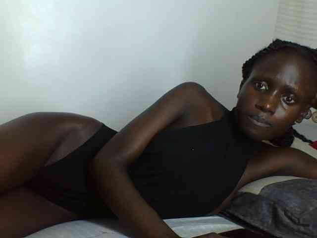 Modelo: cutemona