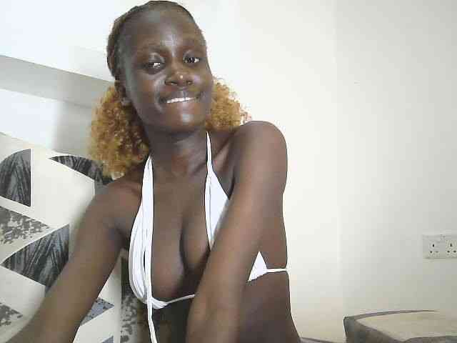 Modelo: cutemona