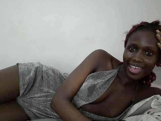 Modelo: cutemona