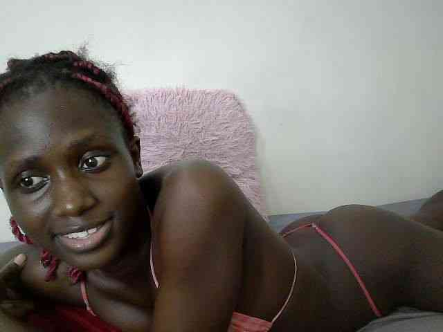 Modelo: cutemona