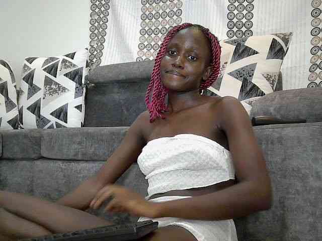 cutemona webcam