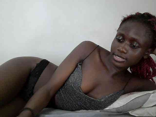 Modelo: cutemona