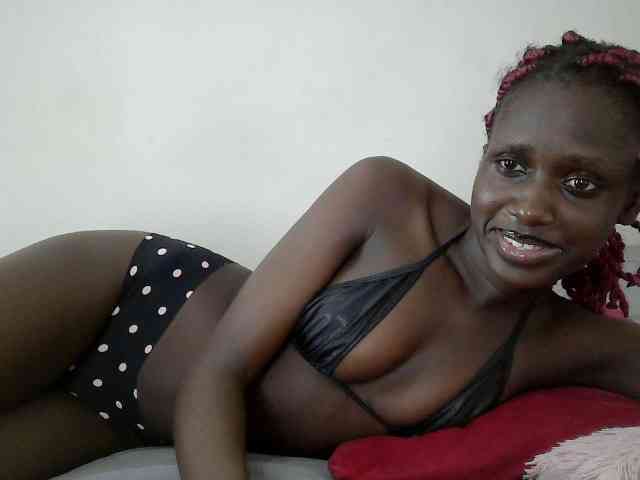 Modelo: cutemona