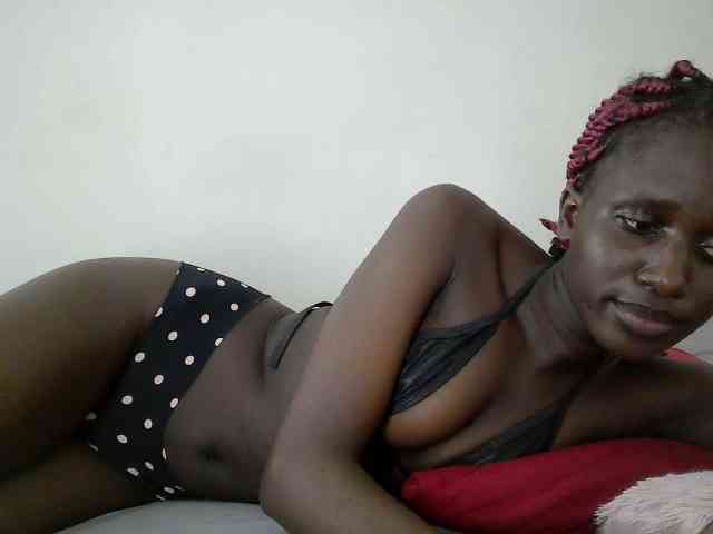 Modelo: cutemona