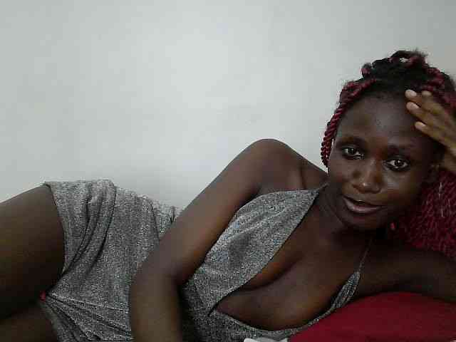 Modelo: cutemona