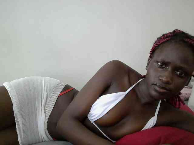 Modelo: cutemona