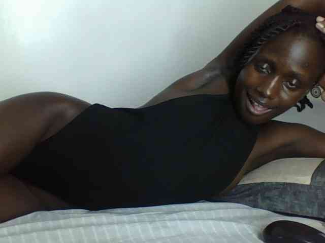Modelo: cutemona