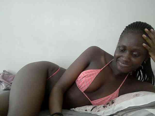 Modelo: cutemona