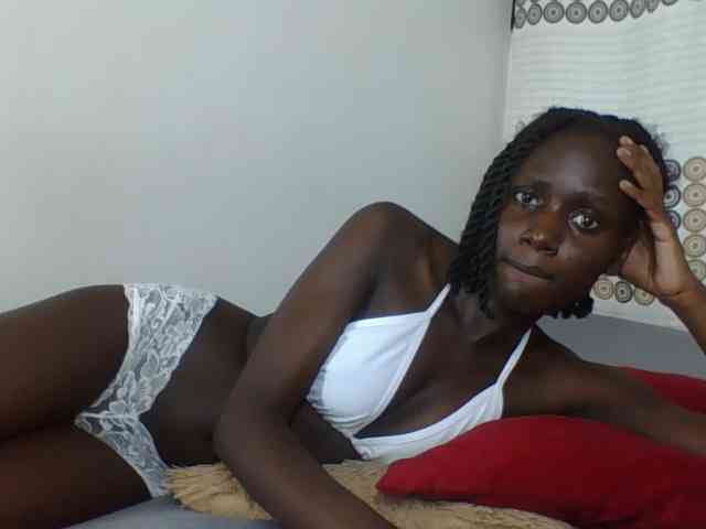 cutemona webcam