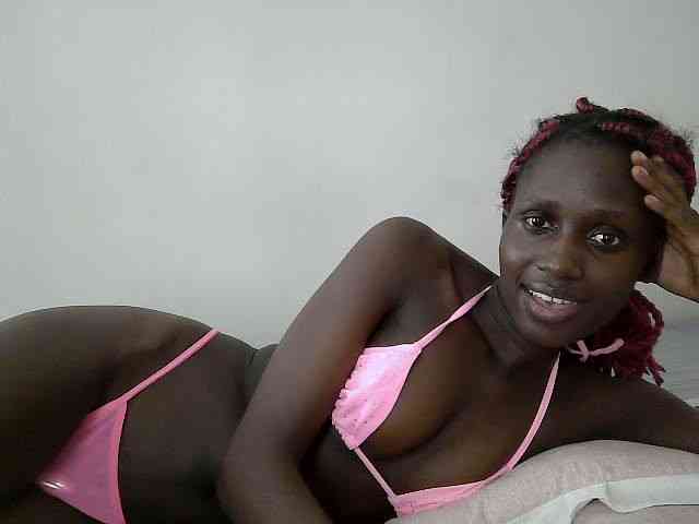 cutemona webcam