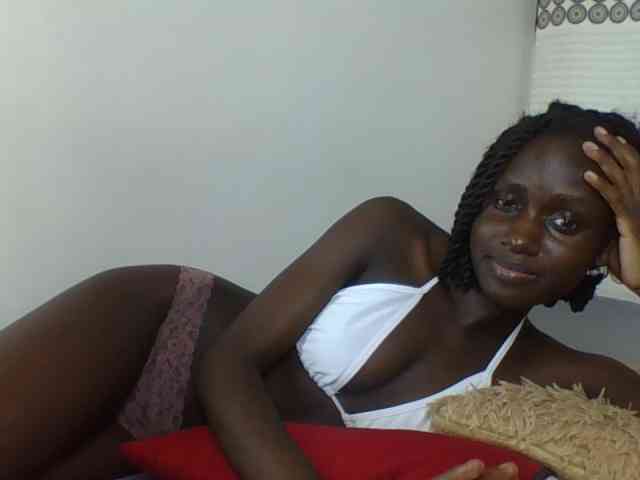 cutemona webcam