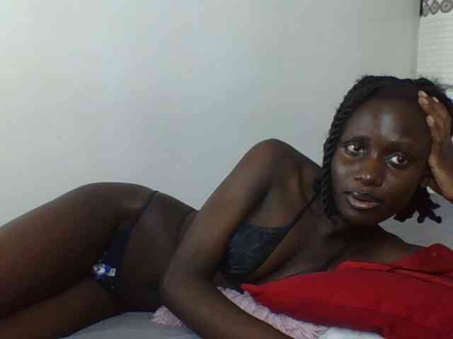 cutemona webcam