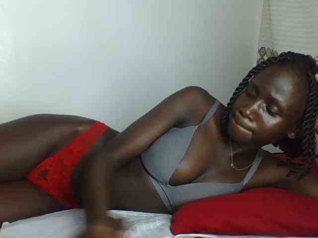 cutemona webcam