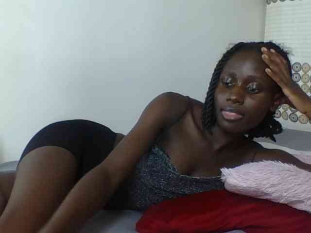 cutemona webcam