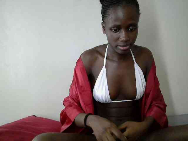 Modelo: cutemona