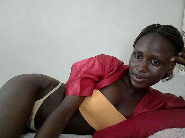 Modelo: cutemona